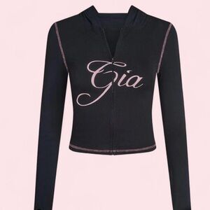 i am gia zip up